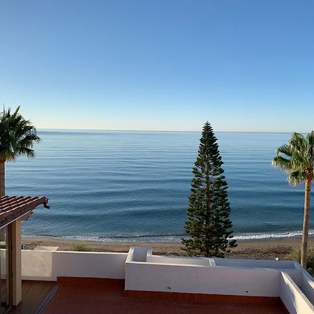 Penthouse On The Beachfront Estepona Exterior foto