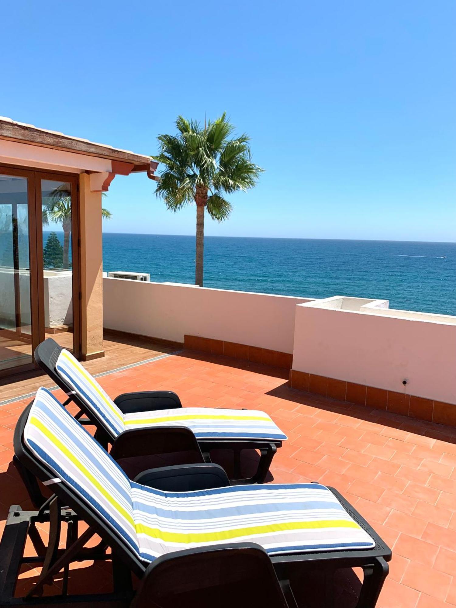 Penthouse On The Beachfront Estepona Exterior foto