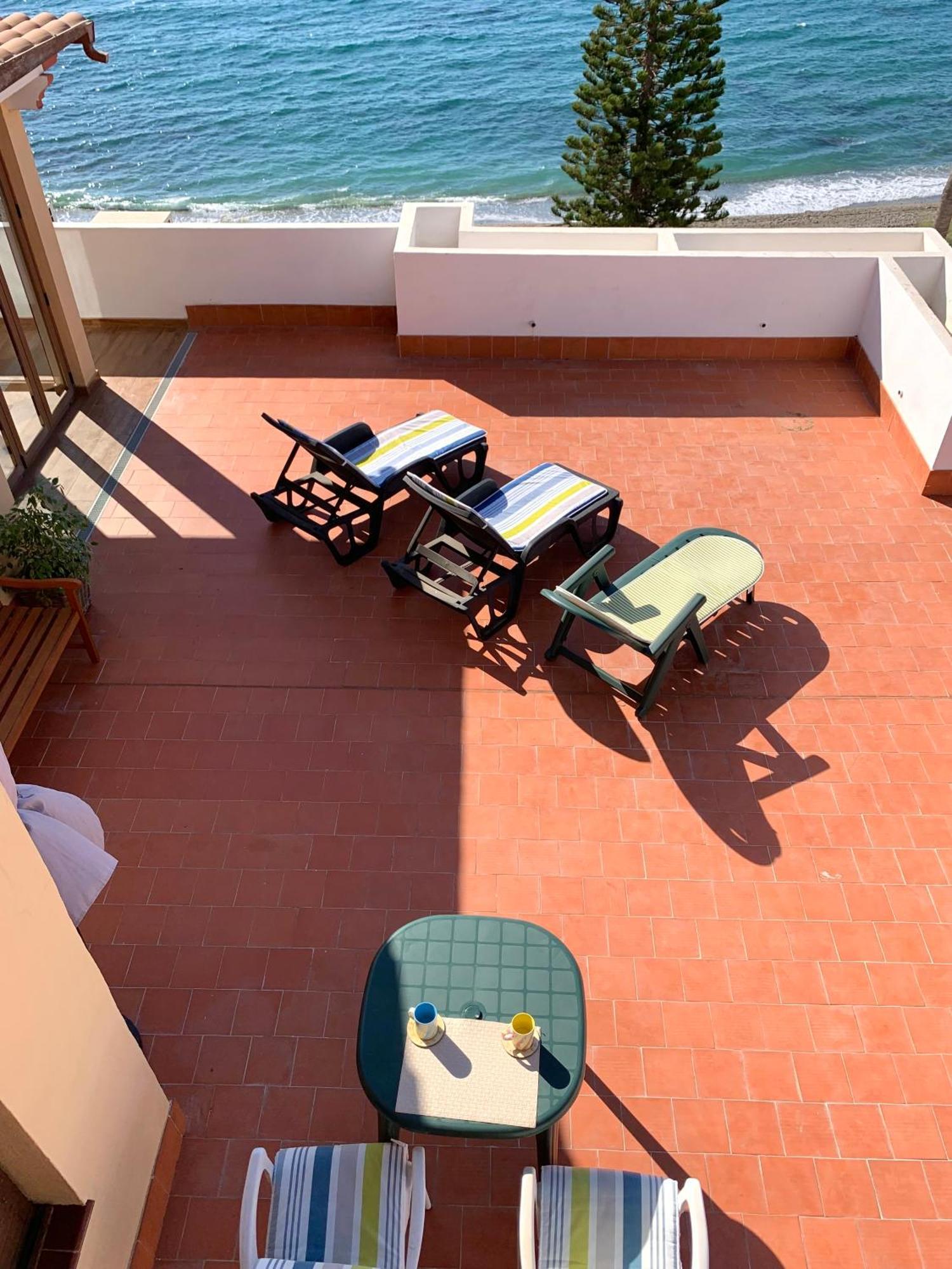 Penthouse On The Beachfront Estepona Exterior foto